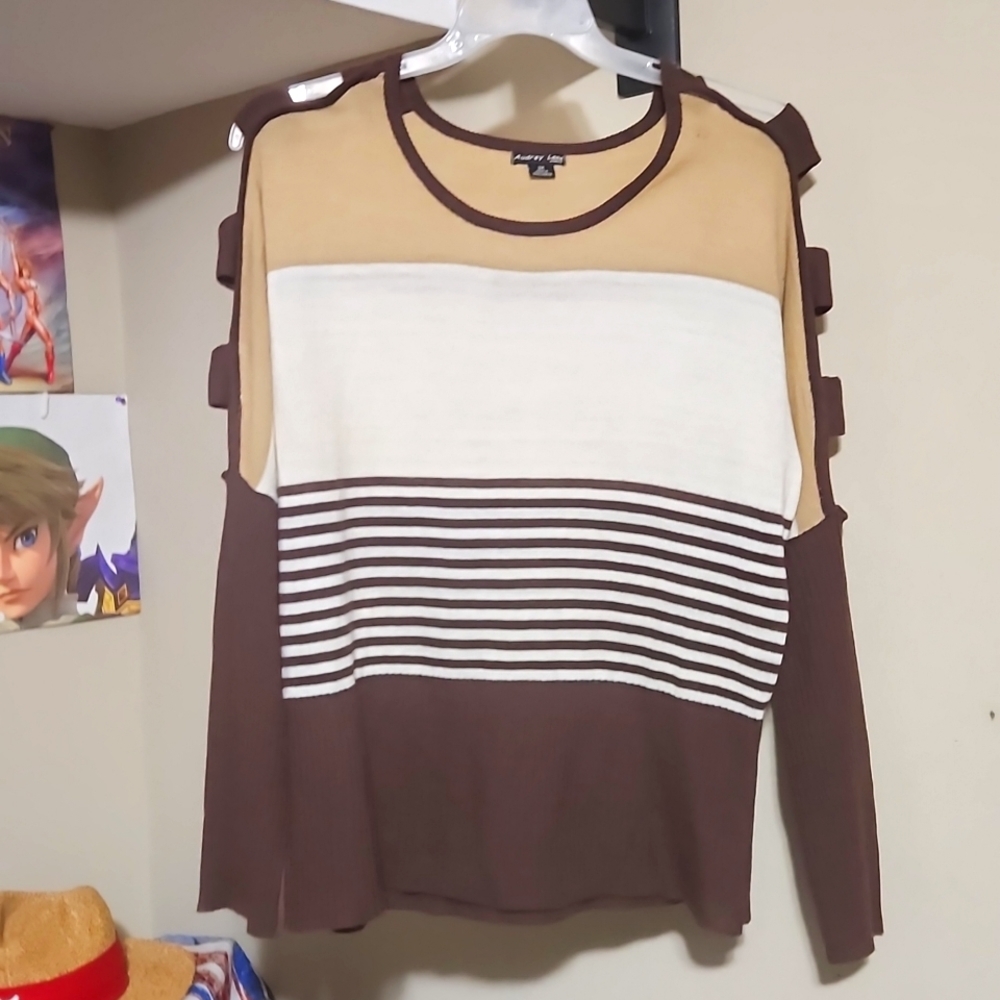 Audrey Lane Neutral Cut Out Sleeve Sweater